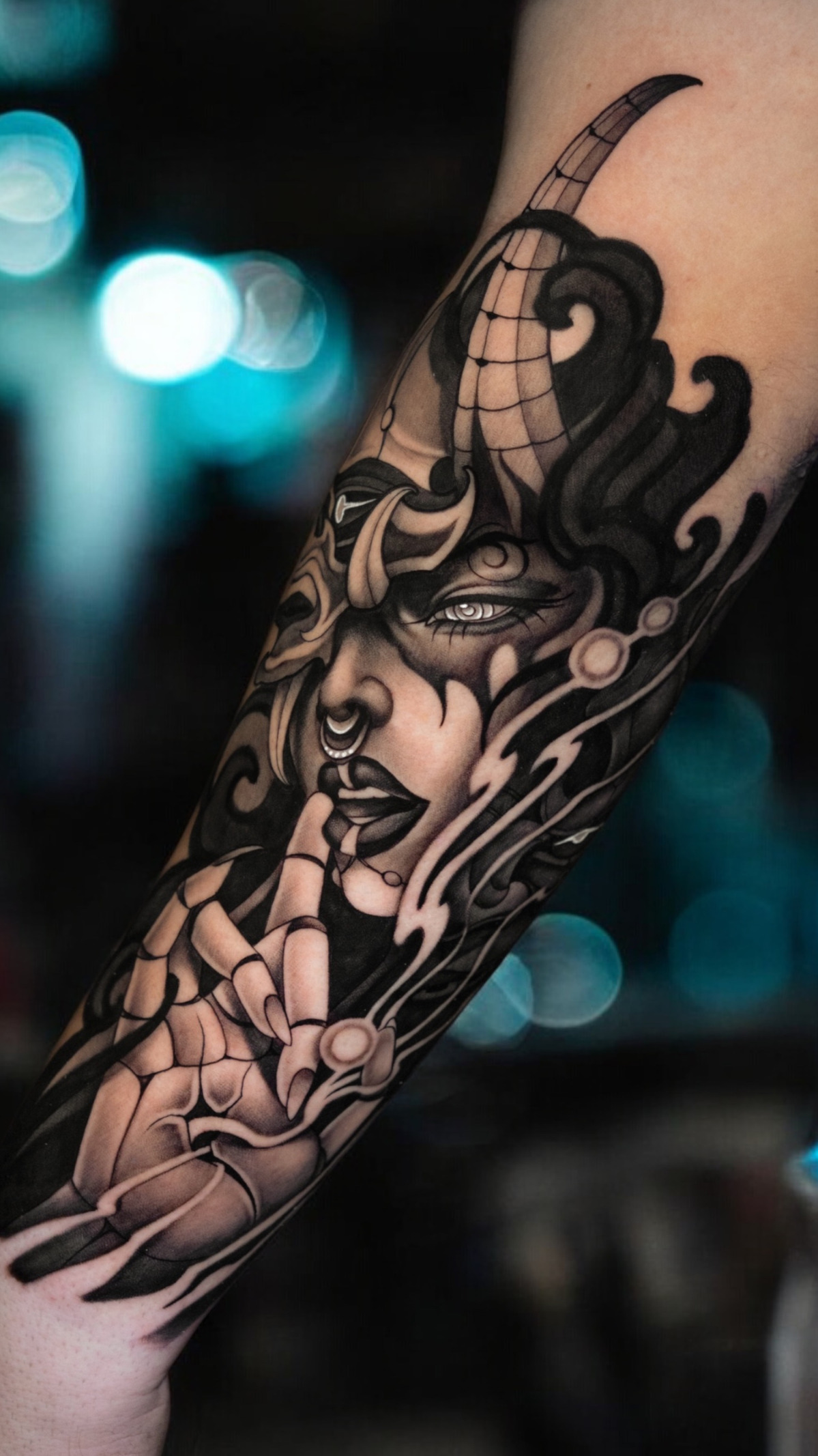 Trabajo de tatuaje, piercing y estudio Lola Tattoo en Marbella - home-07