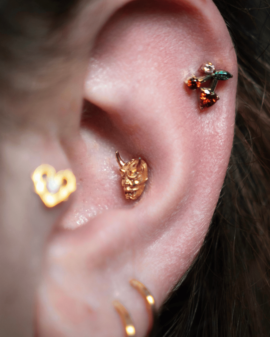Piercing realizado en Lola Tattoo Studio Marbella - piercing-08