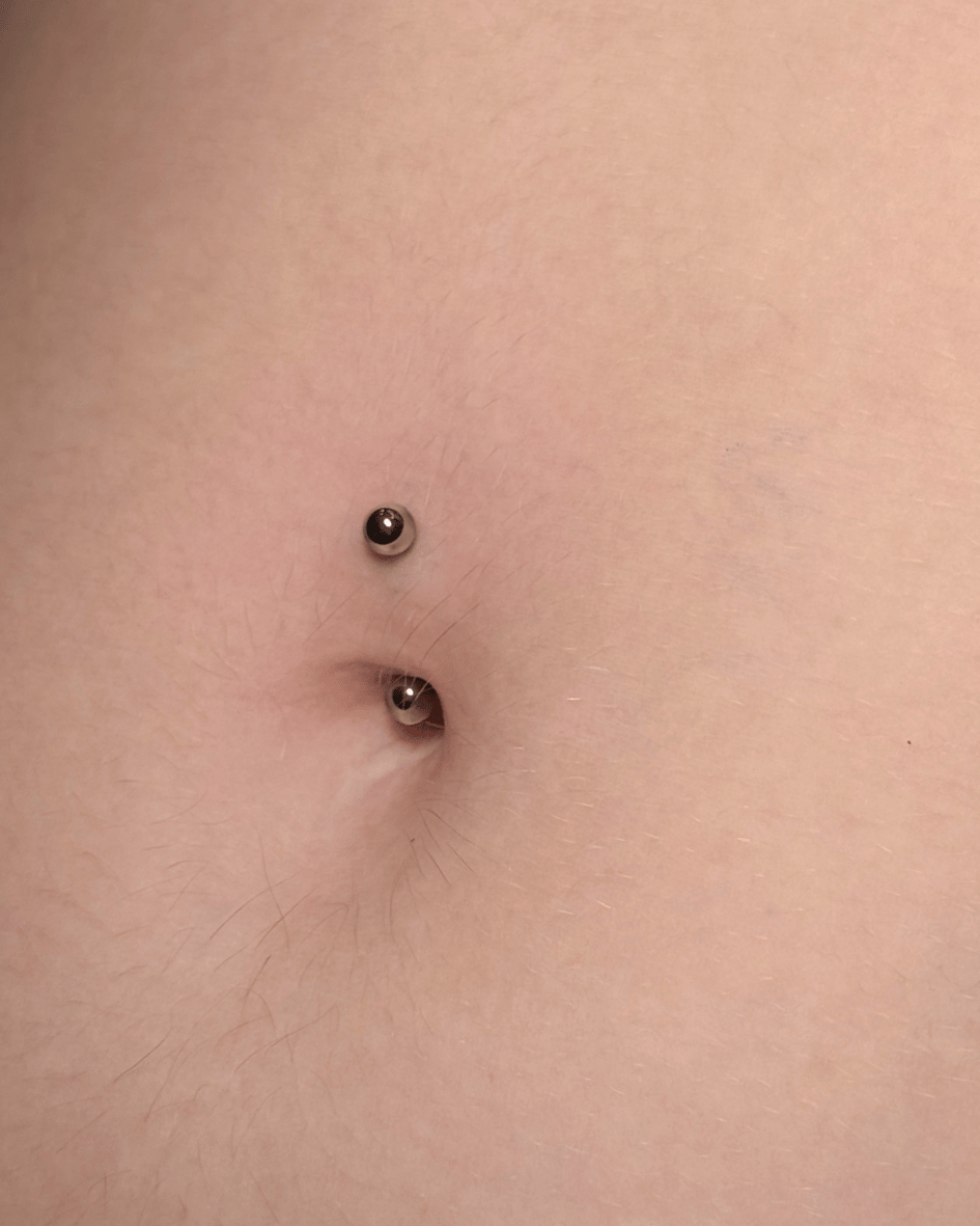 Piercing realizado en Lola Tattoo Studio Marbella - piercing-11